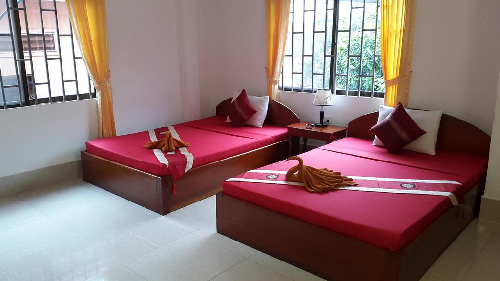 Schein Guesthouse & Restaurant Ciudad de Siem Riep Habitación foto
