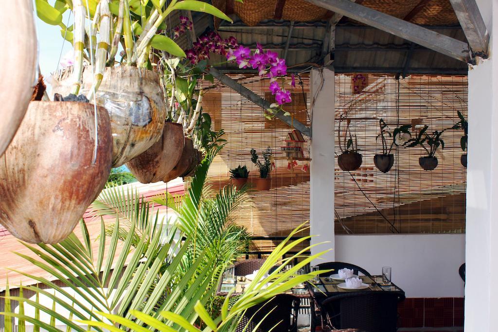 Schein Guesthouse & Restaurant Ciudad de Siem Riep Exterior foto